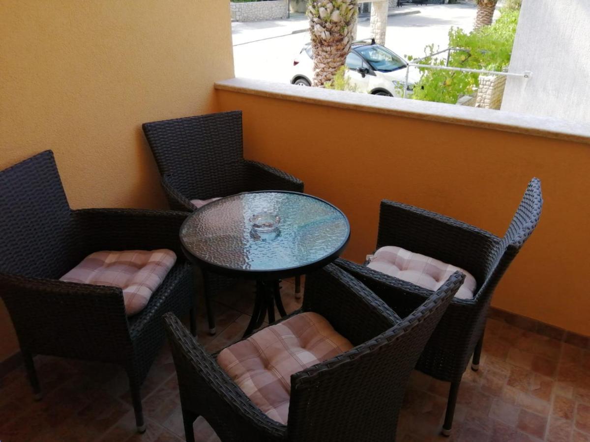 Appartamento Christian Mali Lošinj Esterno foto